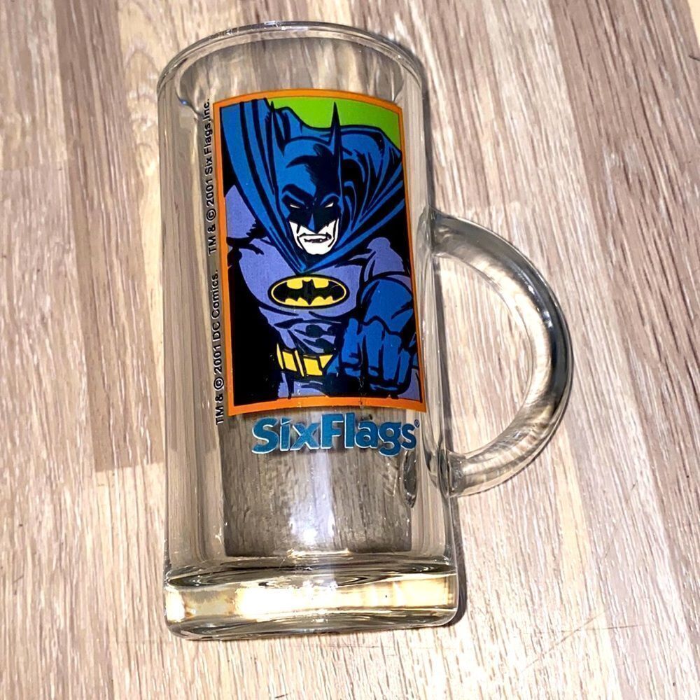 DC comics Batman vintage shot glass six flag Batman ride collectible DC art